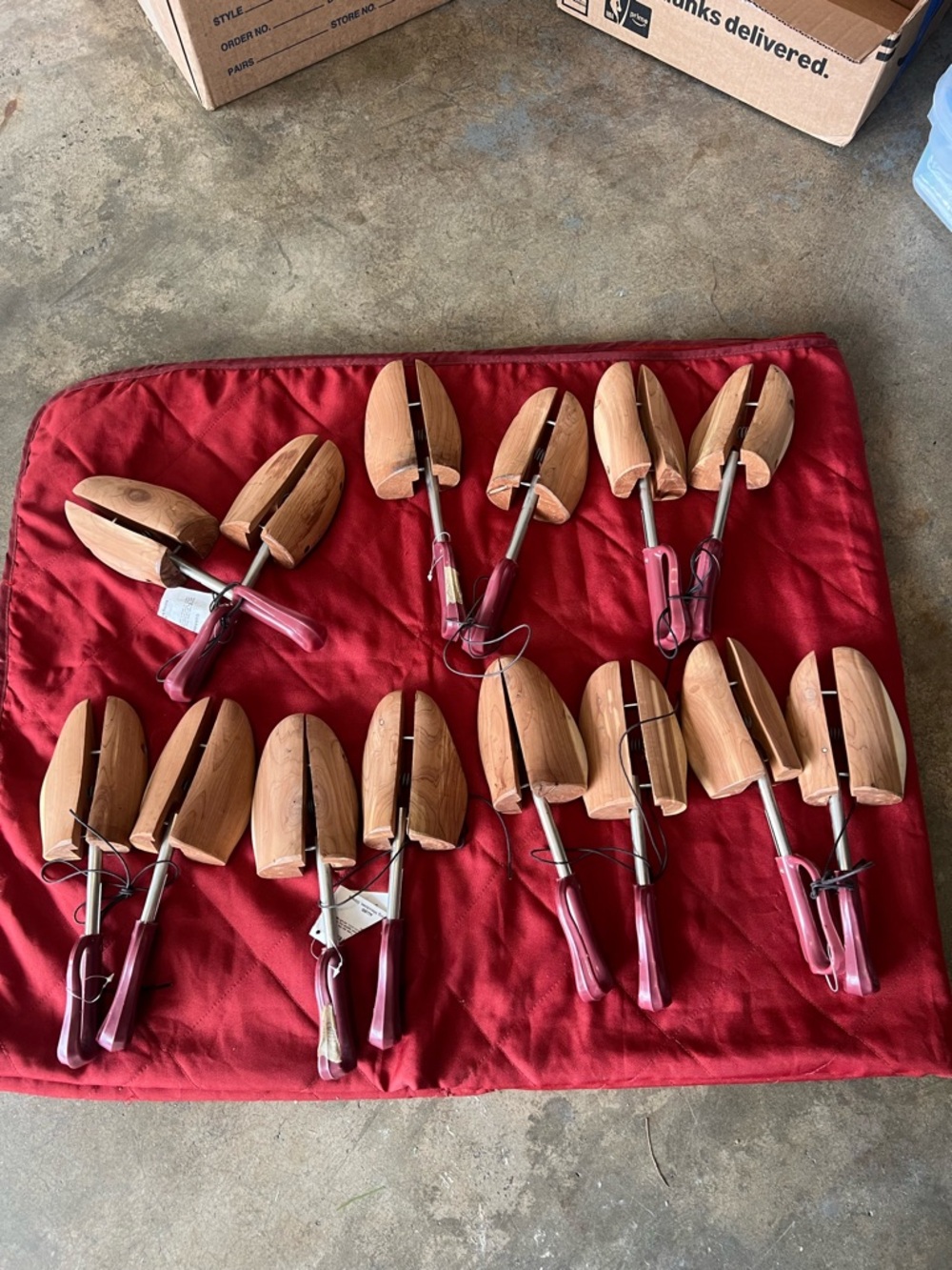 Travel Tree & Misc XL Cedar Shoe Trees Men's Cedar Wood 2 for $10 sold as is